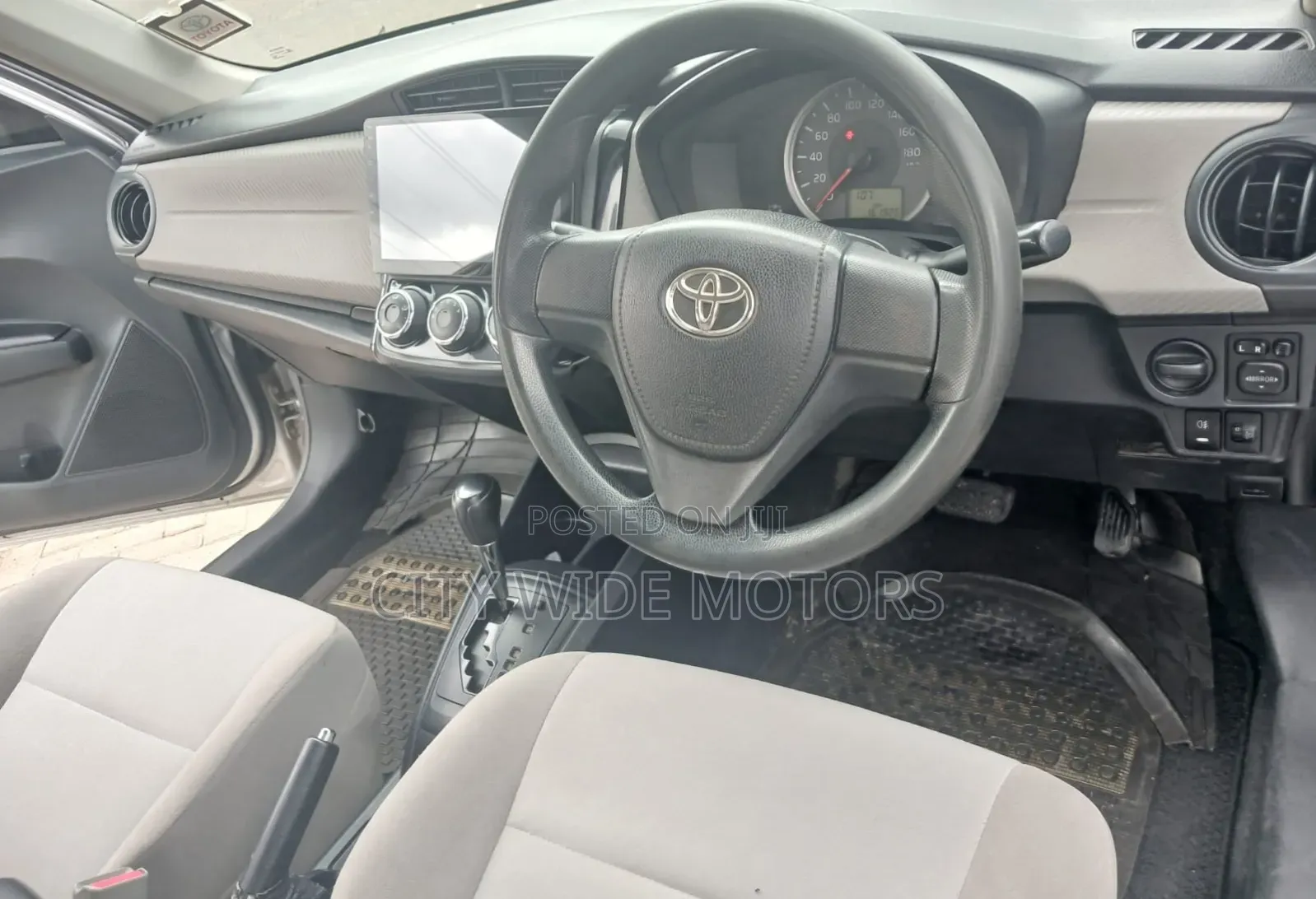 Toyota Axio 1.5 X 2WD 2014 Silver
