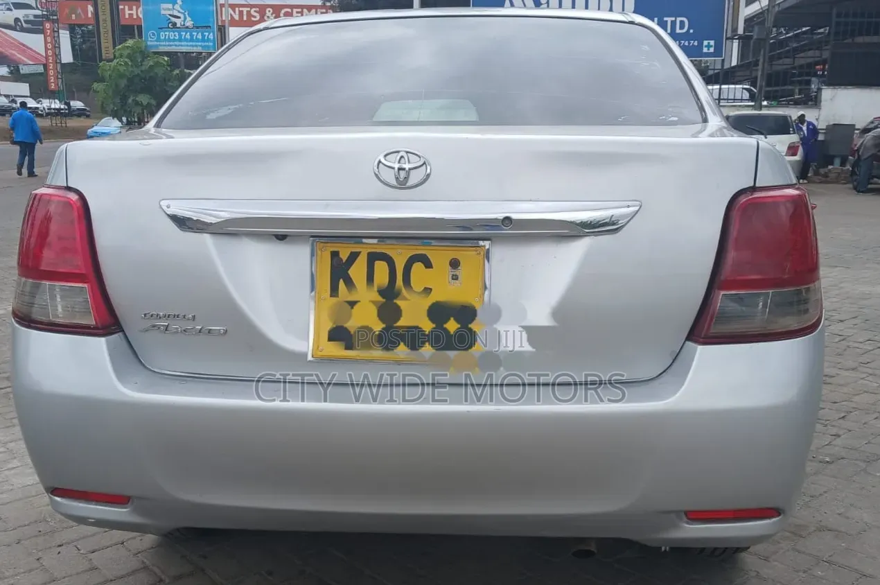 Toyota Axio 1.5 X 2WD 2014 Silver
