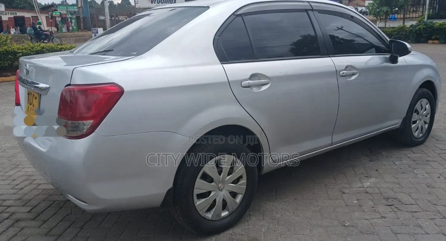 Toyota Axio 1.5 X 2WD 2014 Silver