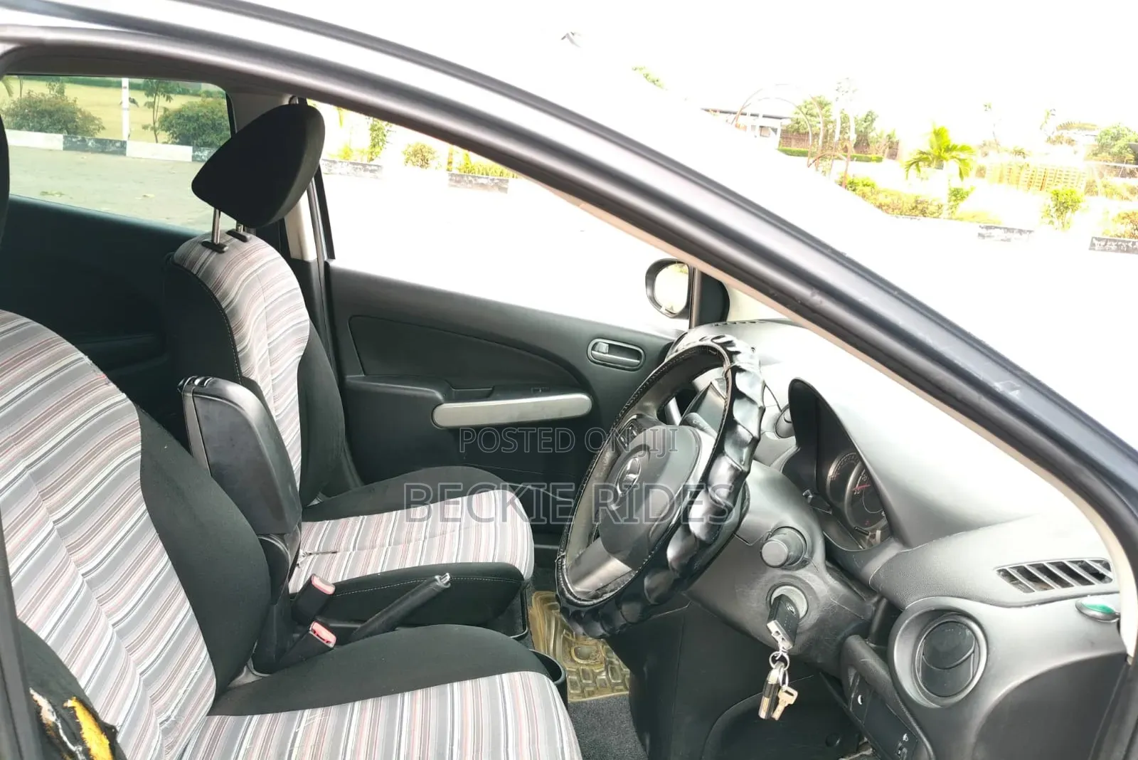 Mazda Demio 2014 Blue