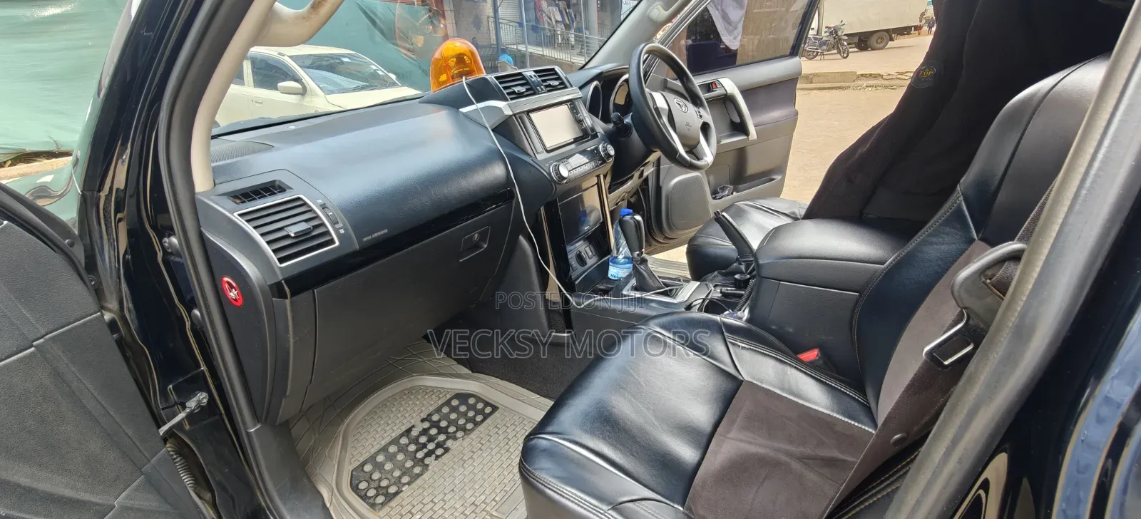 Toyota Land Cruiser Prado 2017 Black