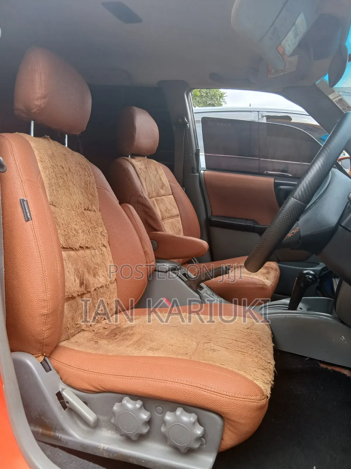 Subaru Forester 2000 Orange
