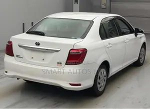 Toyota Axio 1.5 Hybrid 2WD 2019 White