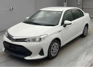 Toyota Axio 1.5 Hybrid 2WD 2019 White