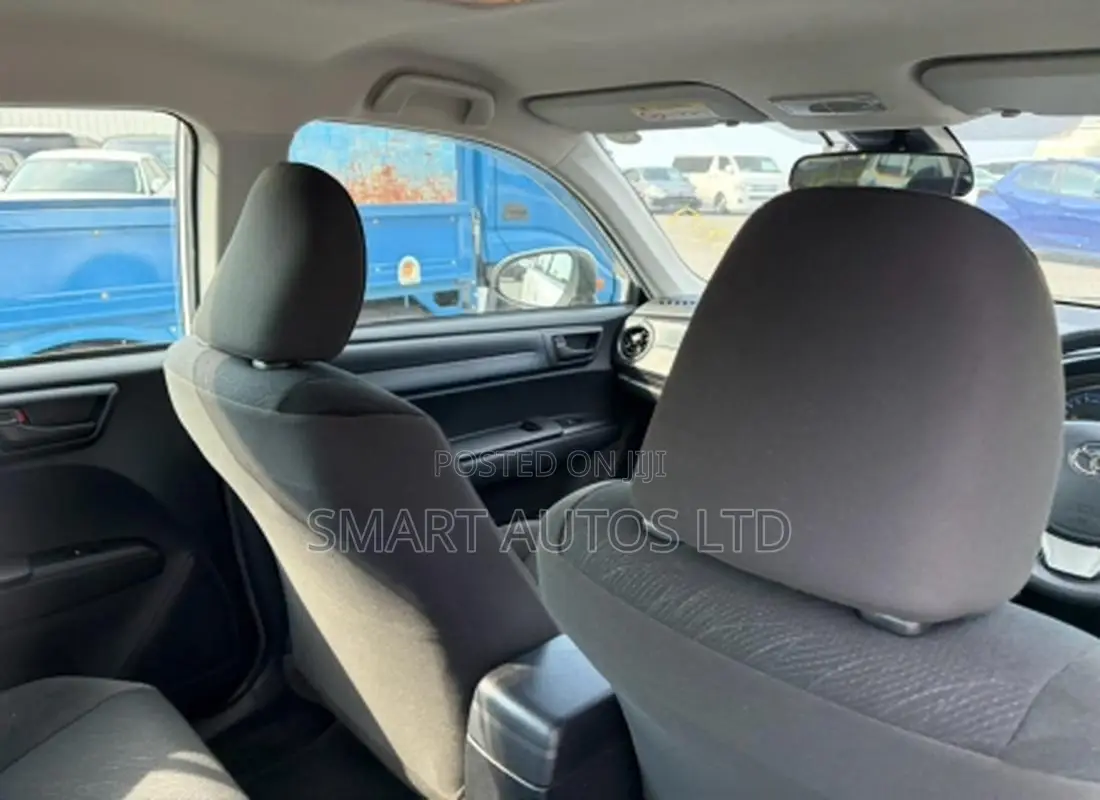 Toyota Axio 1.5 Hybrid 2WD 2019 White