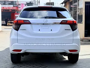 Honda Vezel 1.5 Hybrid 2WD 2020 Pearl