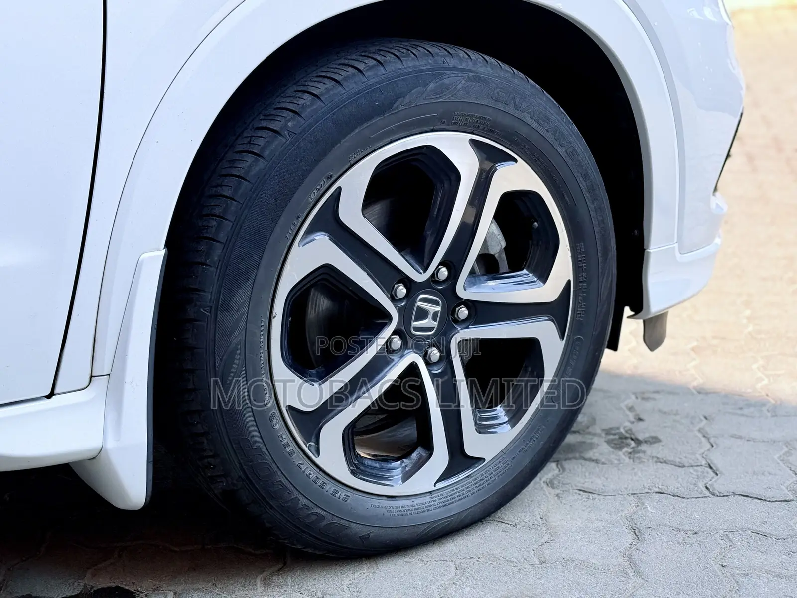 Honda Vezel 1.5 Hybrid 2WD 2020 Pearl