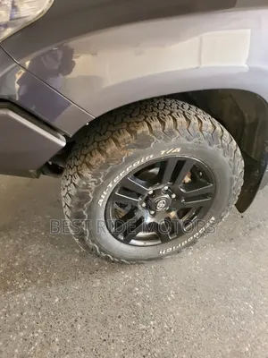 Toyota Land Cruiser Prado KAKADU 2013 Gray