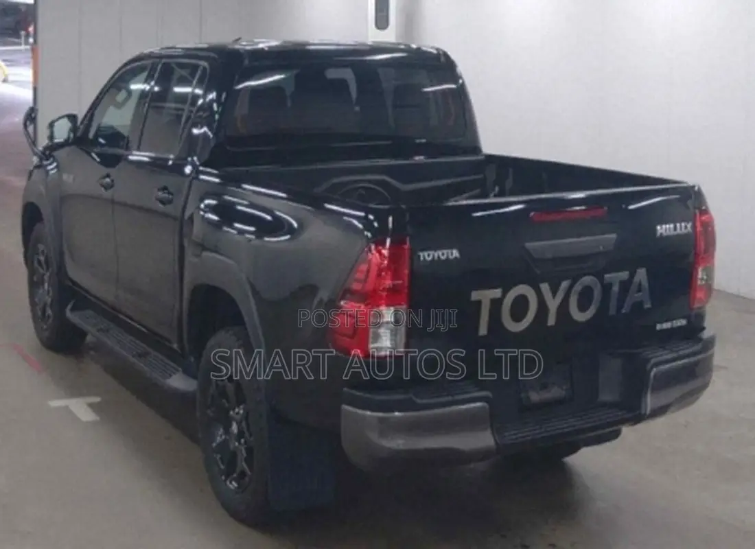Toyota Hilux Revo Double Cab Deisel 2.4 AWD 2019 Blue