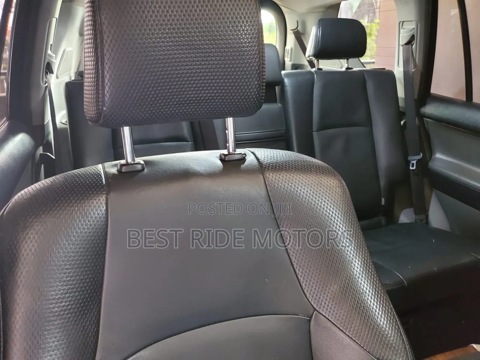 Toyota Land Cruiser Prado KAKADU 2013 Gray