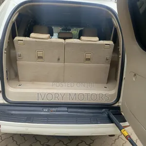 Toyota Land Cruiser Prado 2012 White