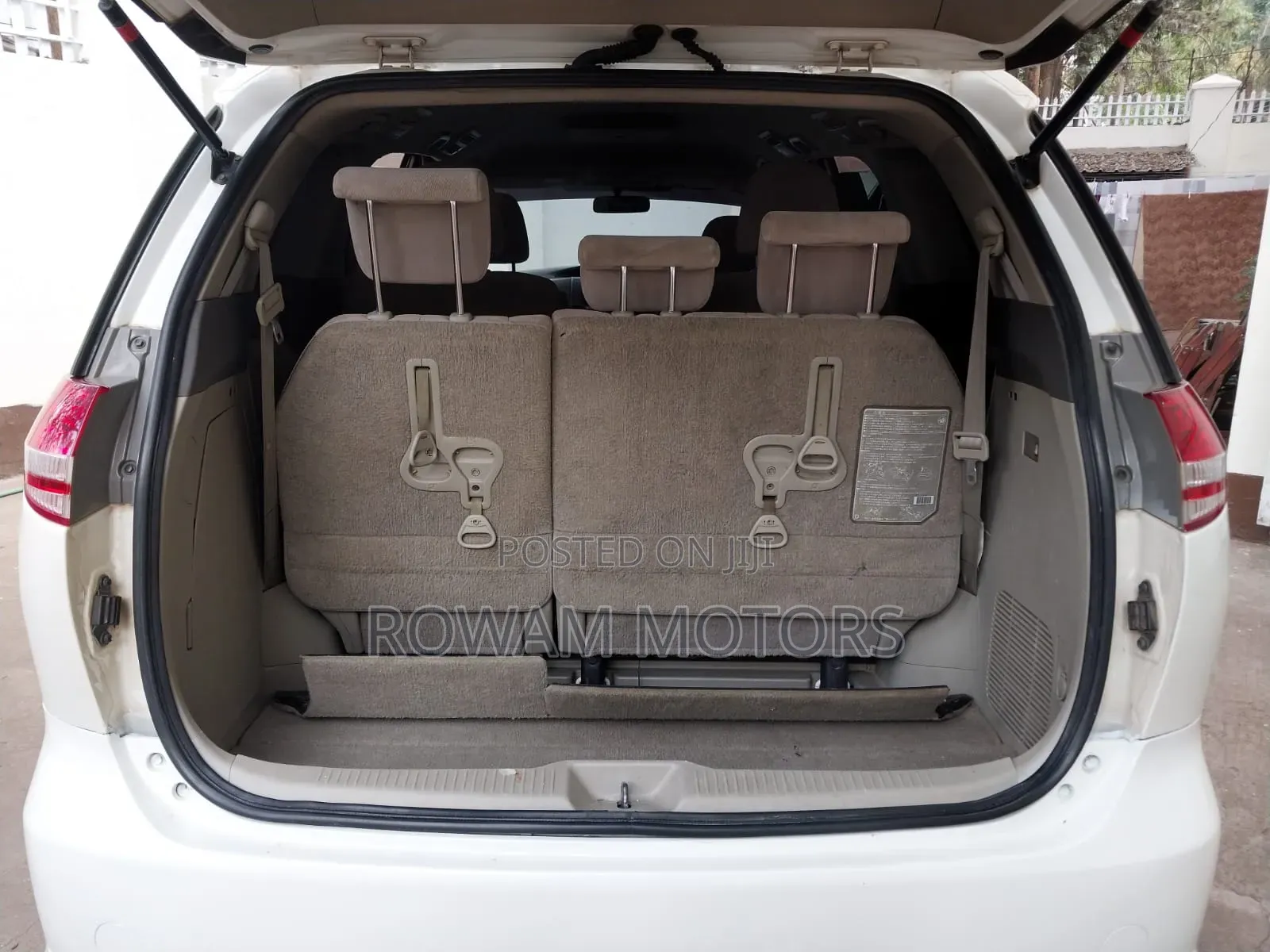 Toyota Estima 2008 White
