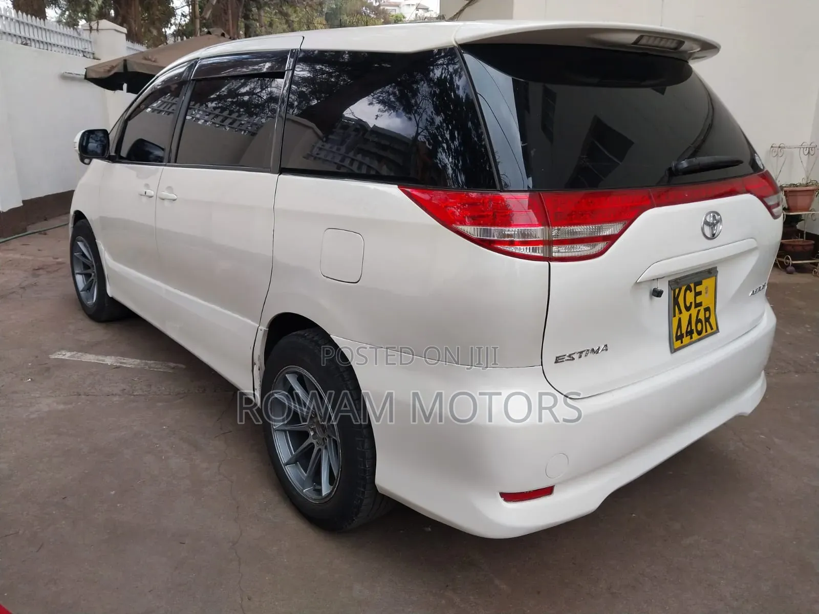 Toyota Estima 2008 White