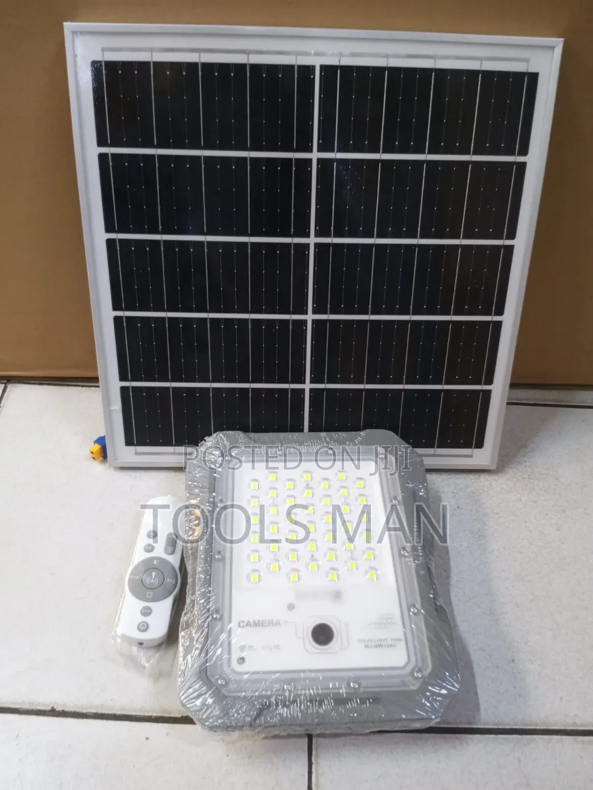 Solar Flood Light With Camera and Remote.