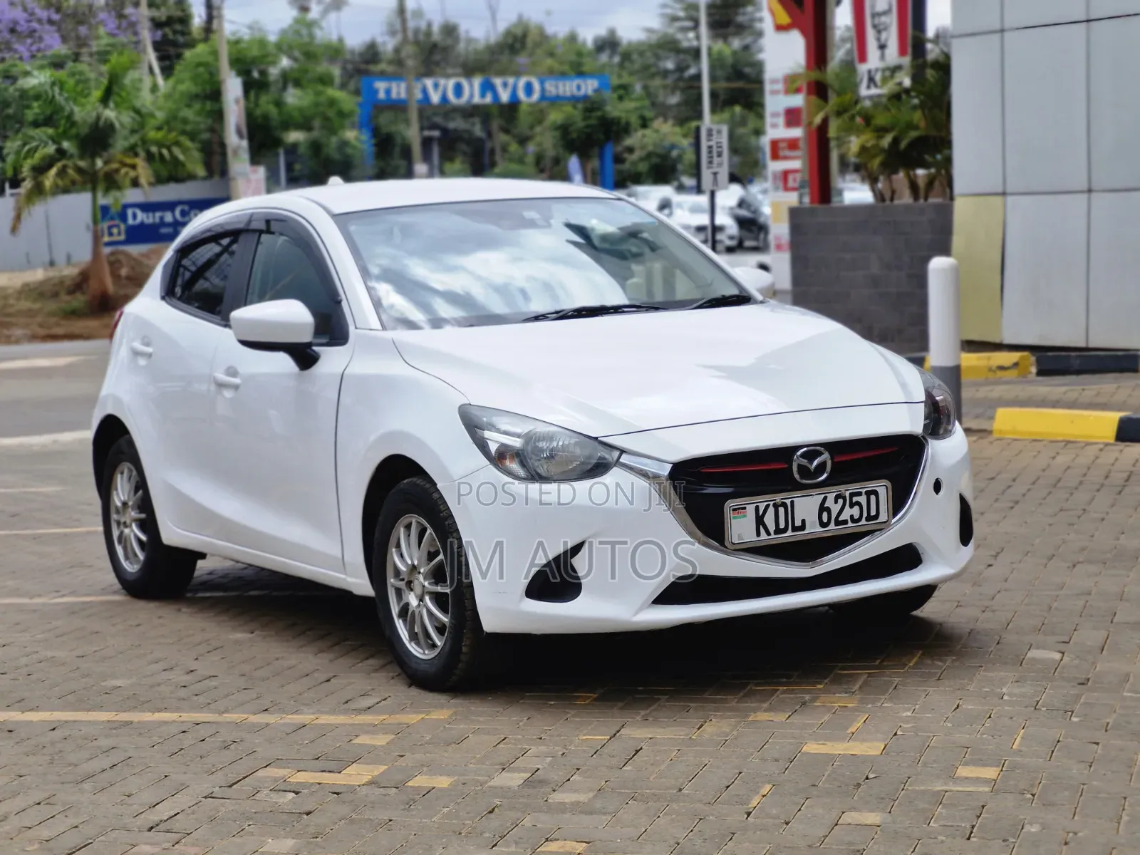 Mazda Demio 2016 White