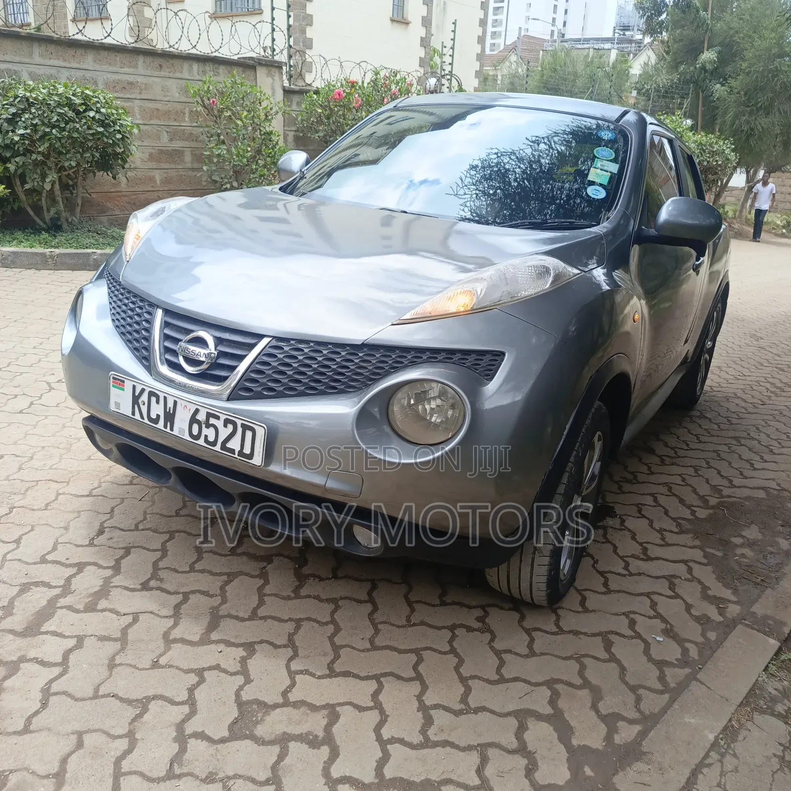 Nissan Juke 2012 Blue