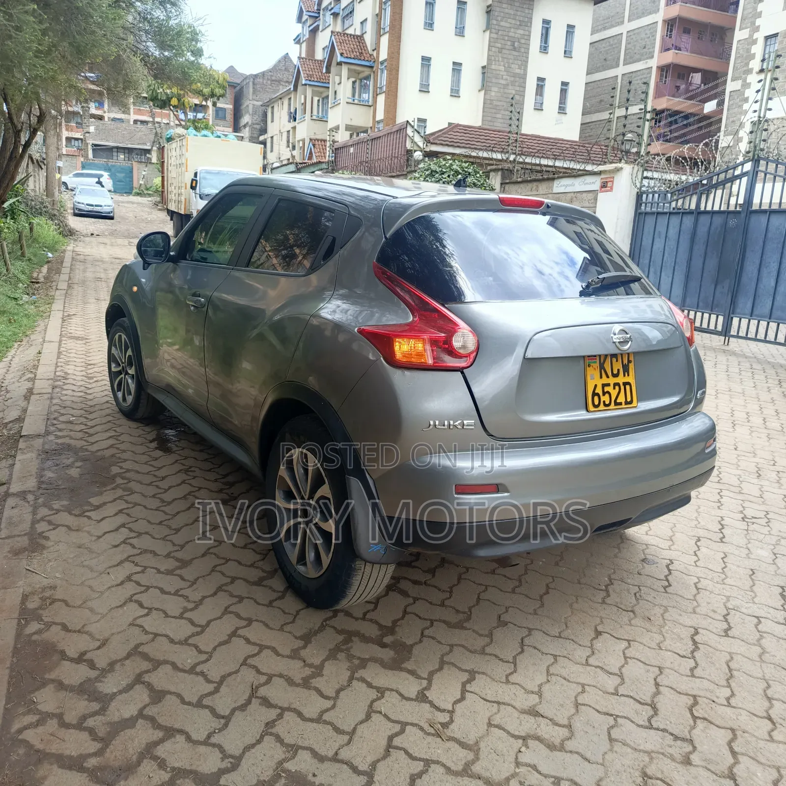 Nissan Juke 2012 Blue