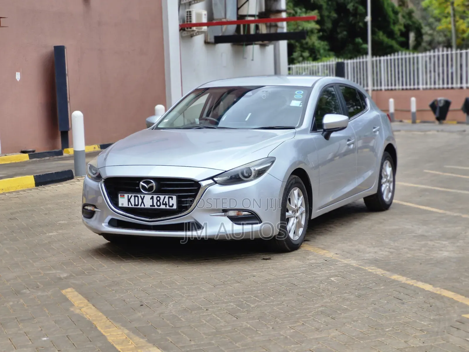 Mazda Axela 2018 Silver