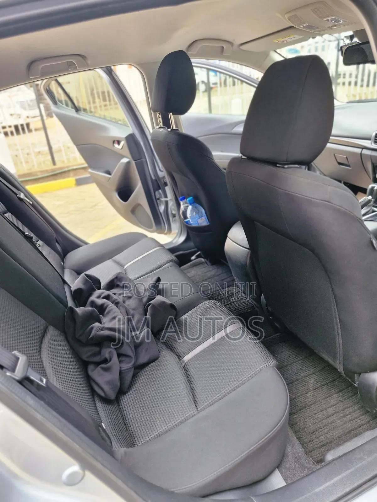 Mazda Axela 2018 Silver