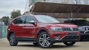 Volkswagen Tiguan 2.0T SE AWD 4MOTION 2019 Red