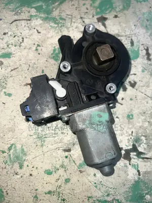 Widow Motor Nissan/Probox