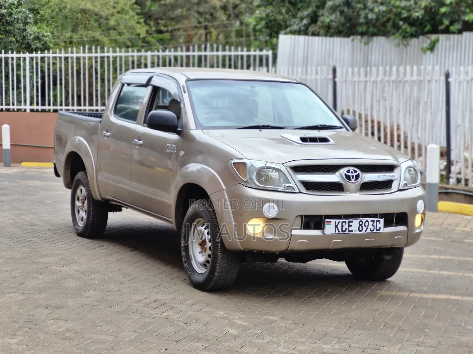 Toyota Hilux 3.0 D-4D Double Cab 2008 Brown