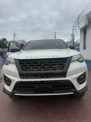 Toyota Fortuner 2.8 D AWD 2021 White