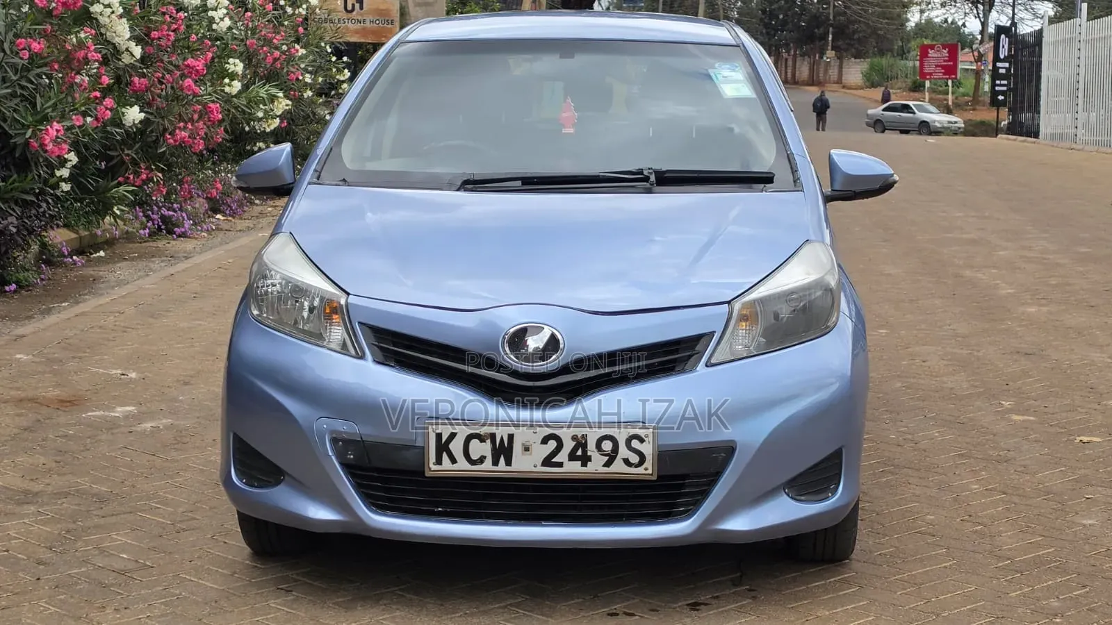 Toyota Vitz 2013 Blue