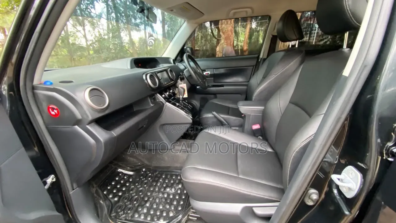 Toyota Rumion 1.5 FWD 2023 Black