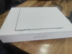 New Laptop Apple MacBook Air 16GB Apple M4 SSD 256GB