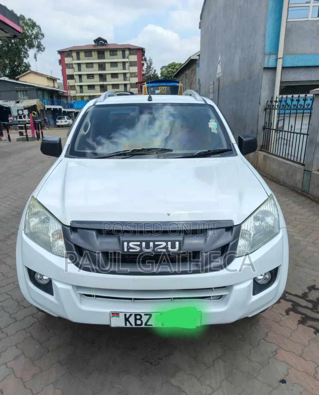 Isuzu D-MAX 2013 White