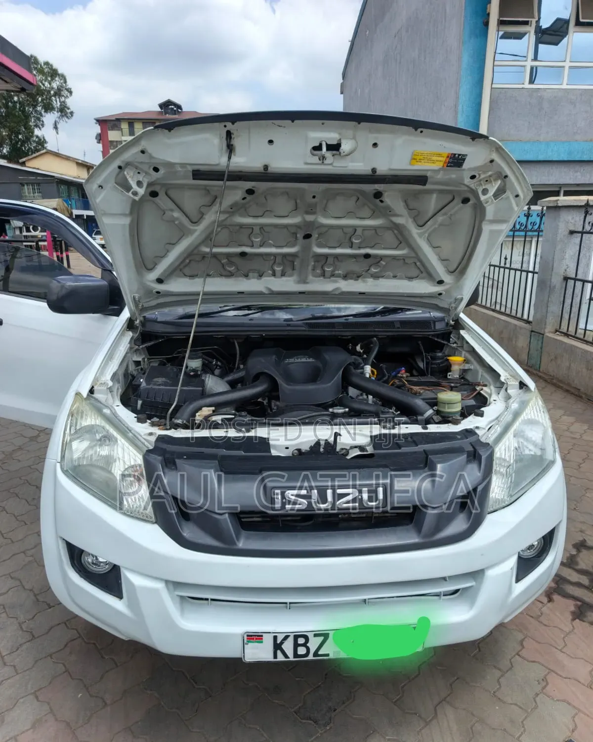 Isuzu D-MAX 2013 White
