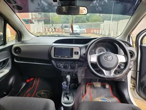 Toyota Vitz 1.3 FWD 3dr 2016 White