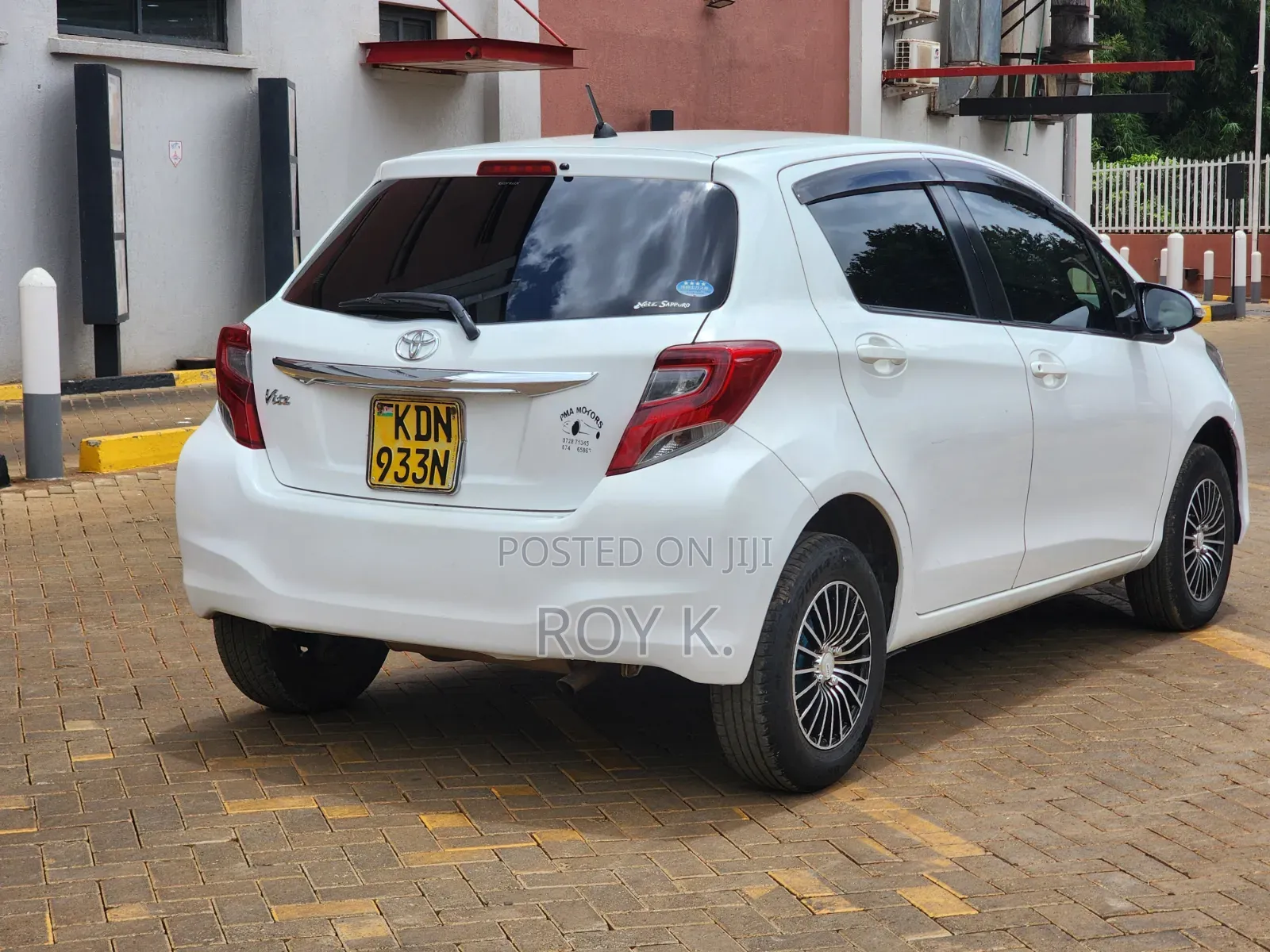 Toyota Vitz 1.3 FWD 3dr 2016 White