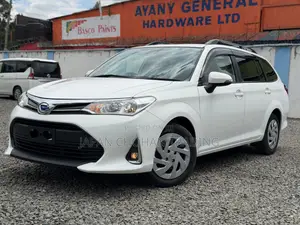 Toyota Corolla Fielder 1.5 Hybrid FWD 2020 White
