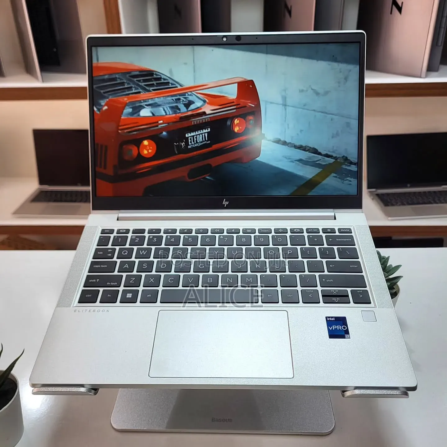 New Laptop HP EliteBook 630 G10 8GB Intel Core i7 SSD 256GB