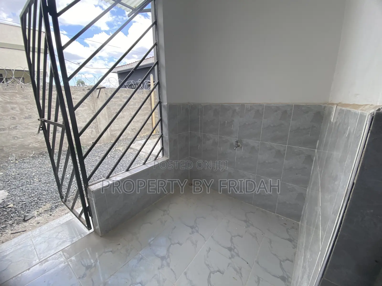 3bdrm Bungalow in Kitengela for sale