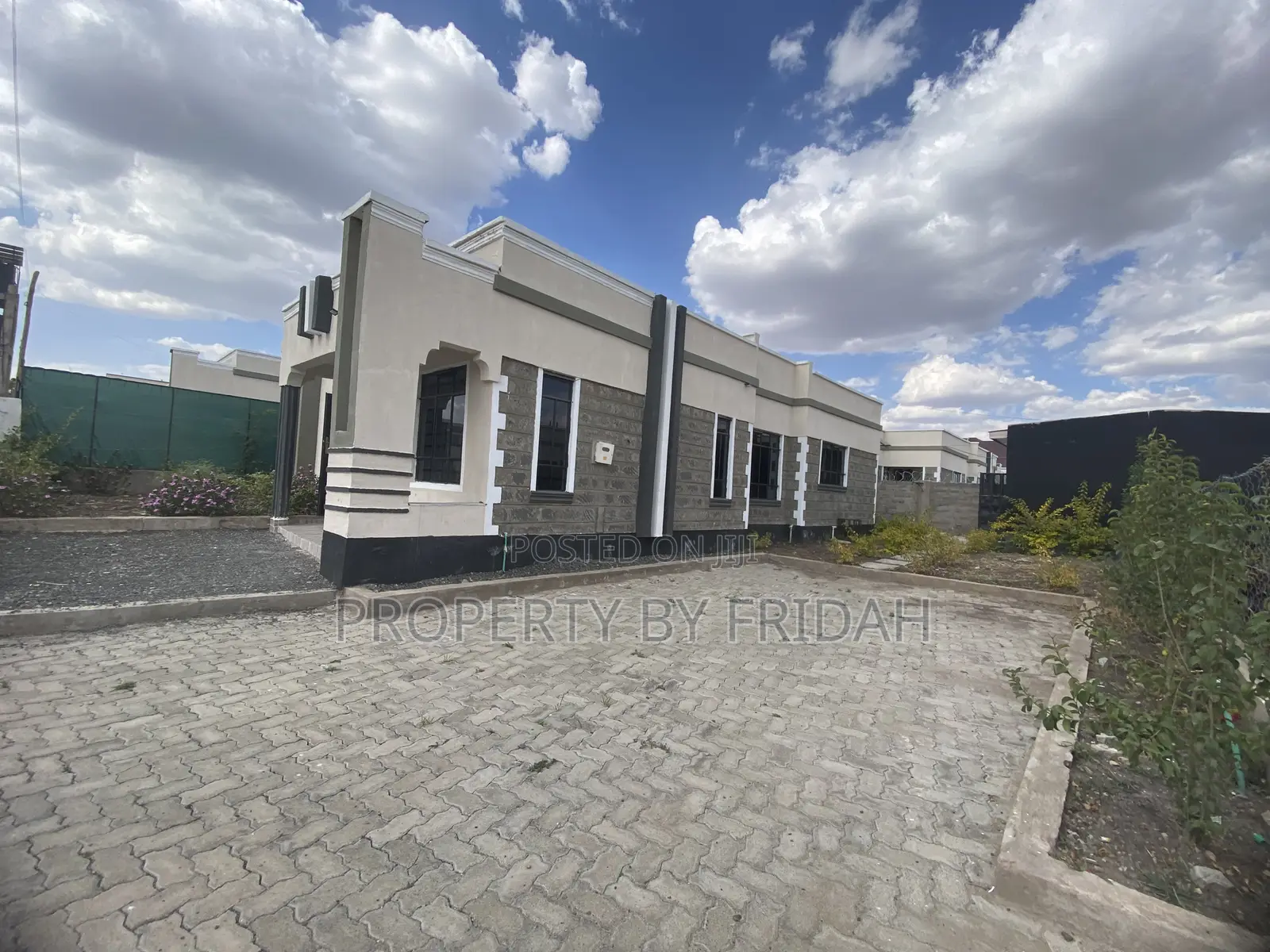3bdrm Bungalow in Kitengela for sale