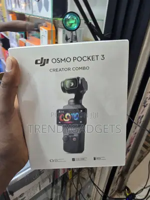 DJI Osmo Pocket 3 Creator Combo 1-Inch CMOS Camera