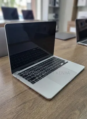 New Laptop Apple MacBook Pro 2019 8GB Intel Core i5 SSD 256GB
