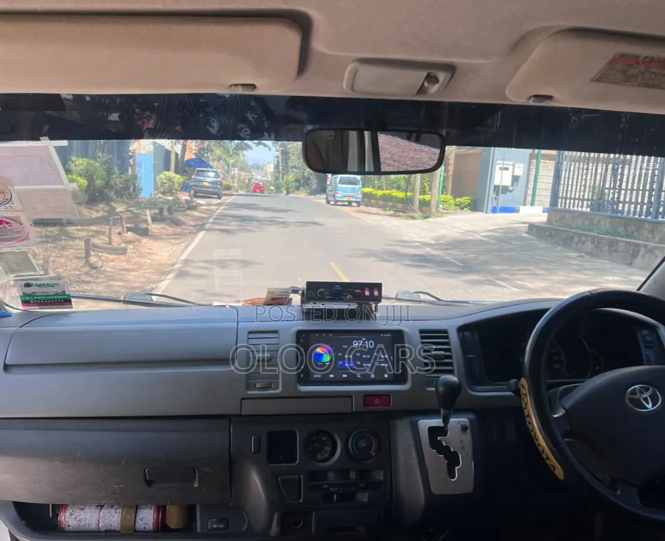 Toyota HiAce 2014 White