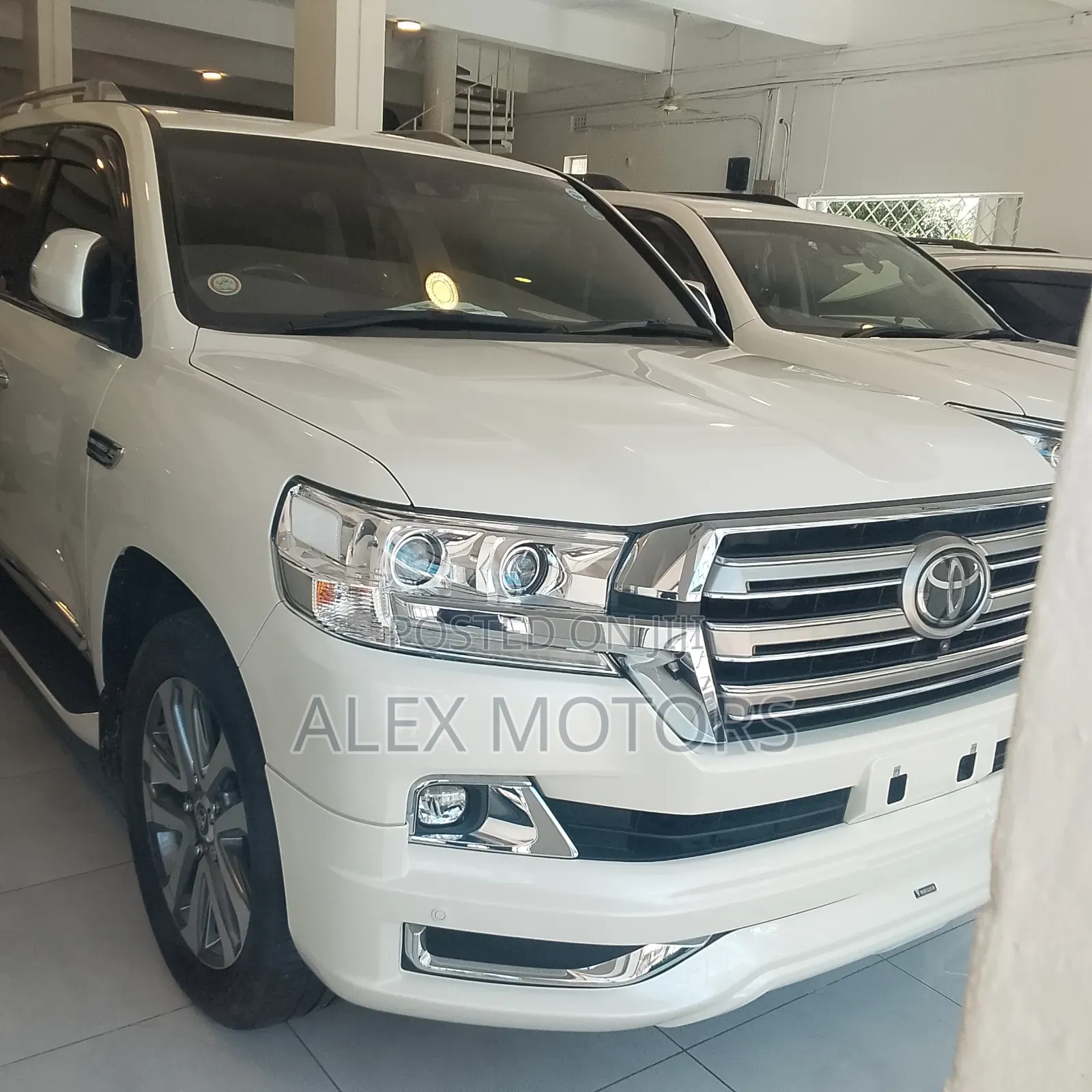 Toyota Land Cruiser 2019 White
