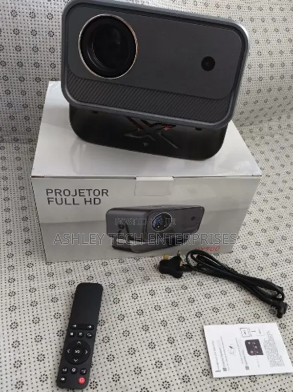 New Ultra Clear Projector CY900 Advanced