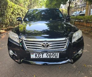 Toyota Vanguard 2012 Black