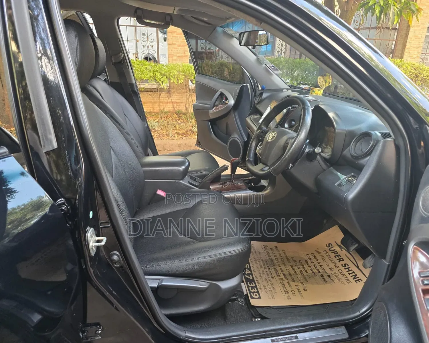 Toyota Vanguard 2012 Black