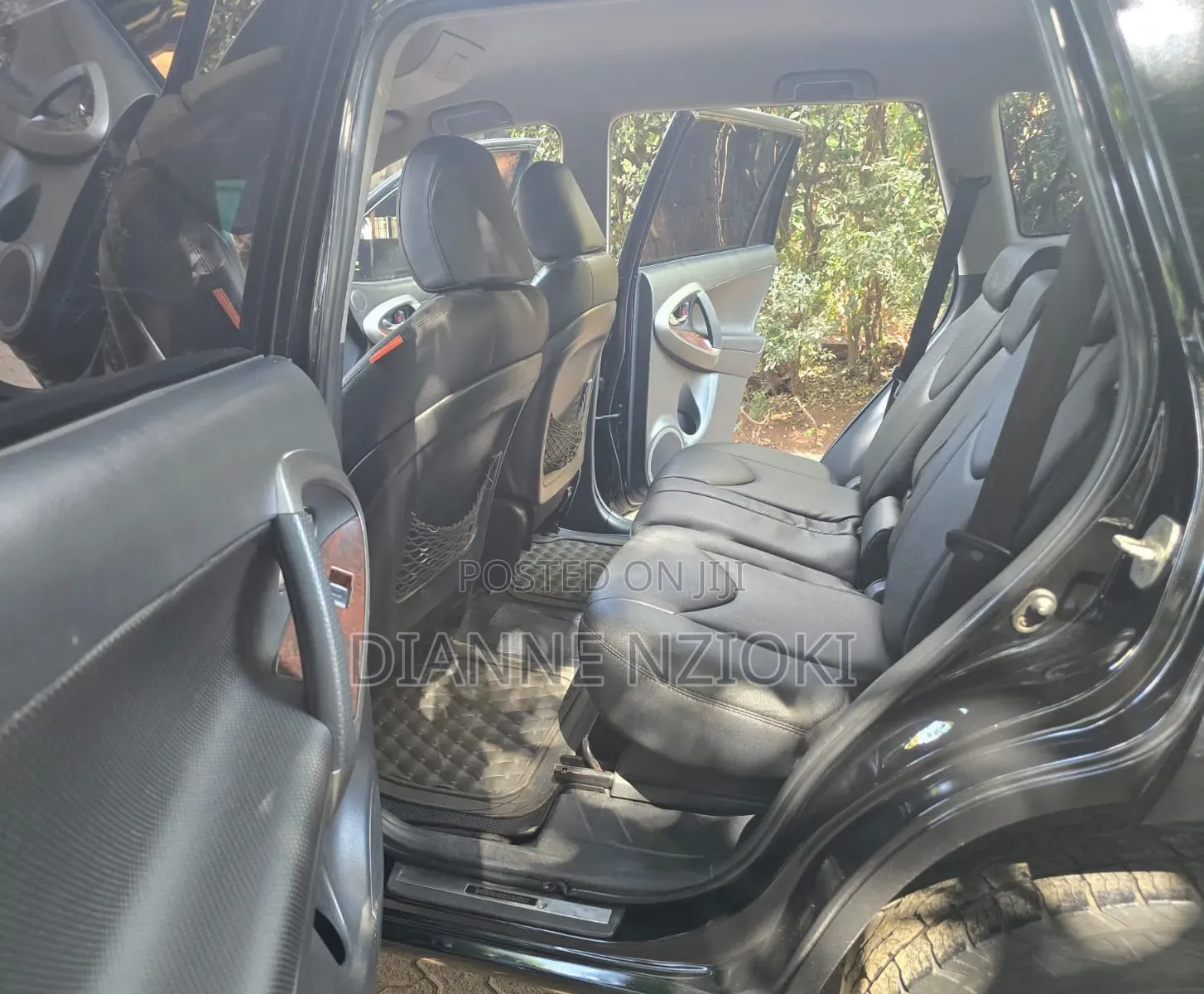 Toyota Vanguard 2012 Black