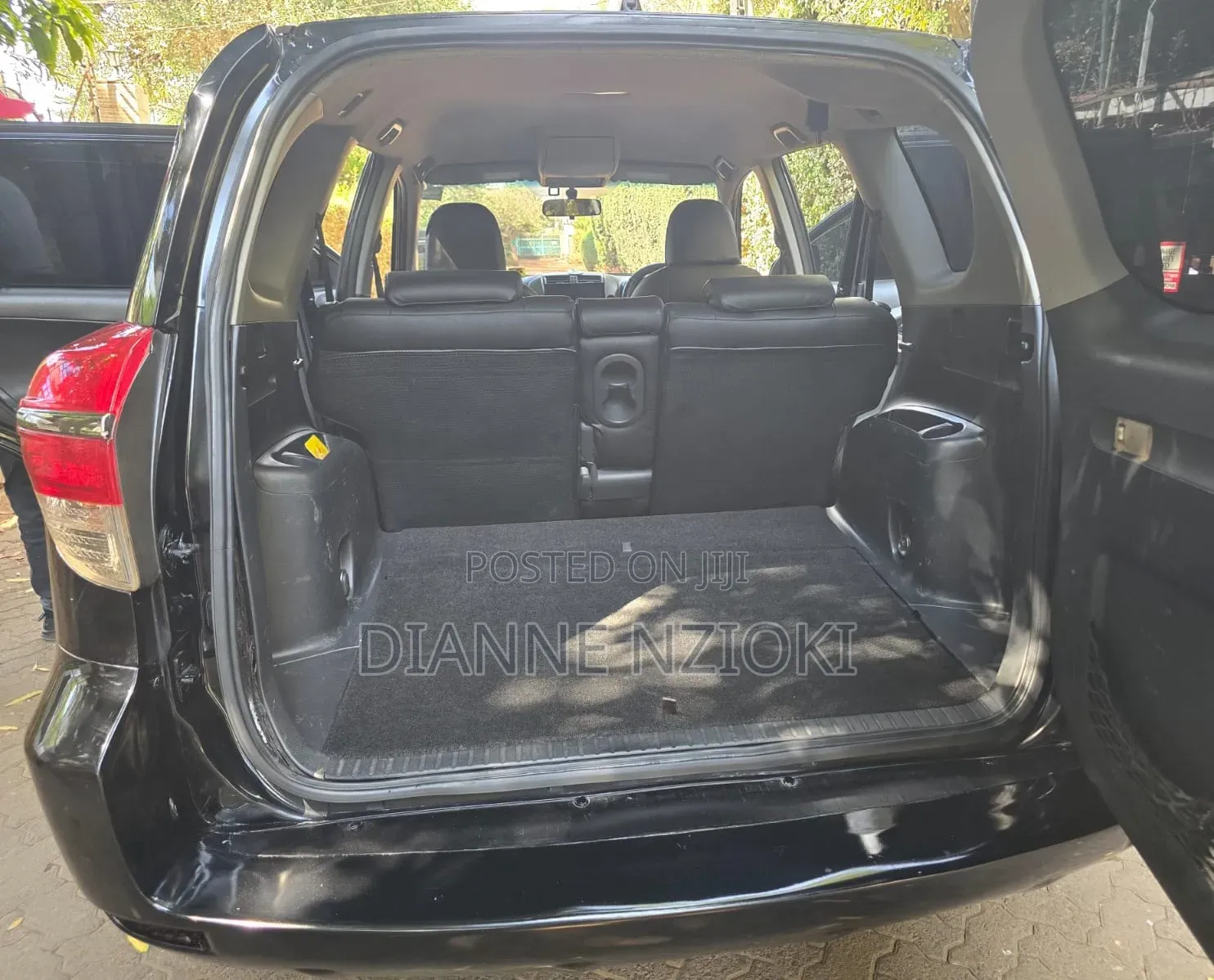 Toyota Vanguard 2012 Black
