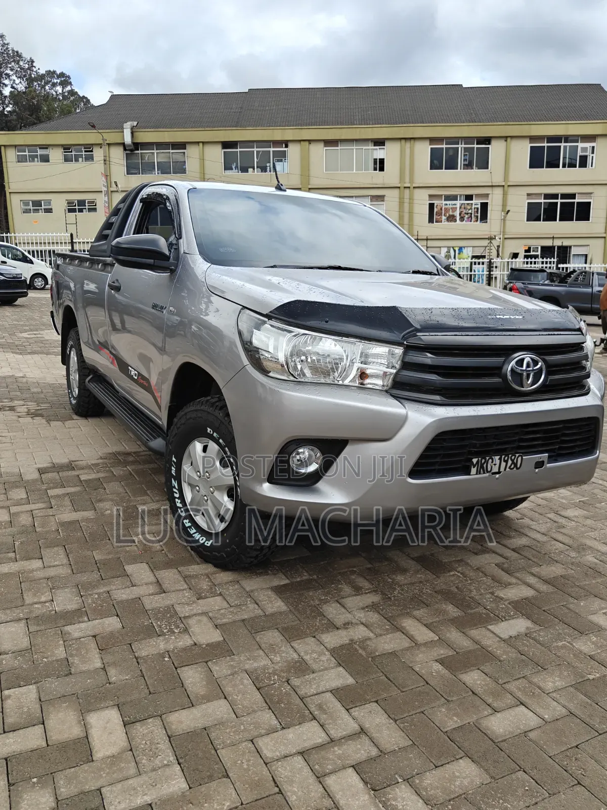Toyota Hilux 2019 Silver