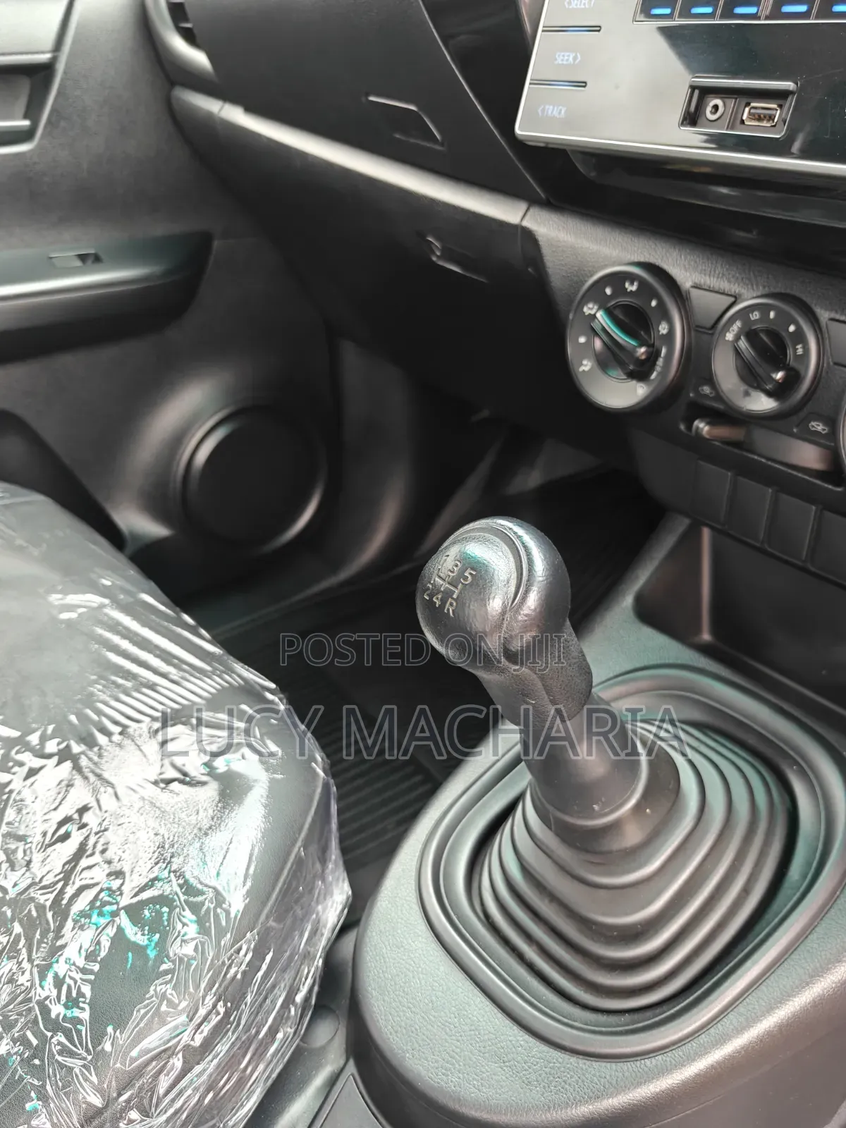 Toyota Hilux 2019 Silver
