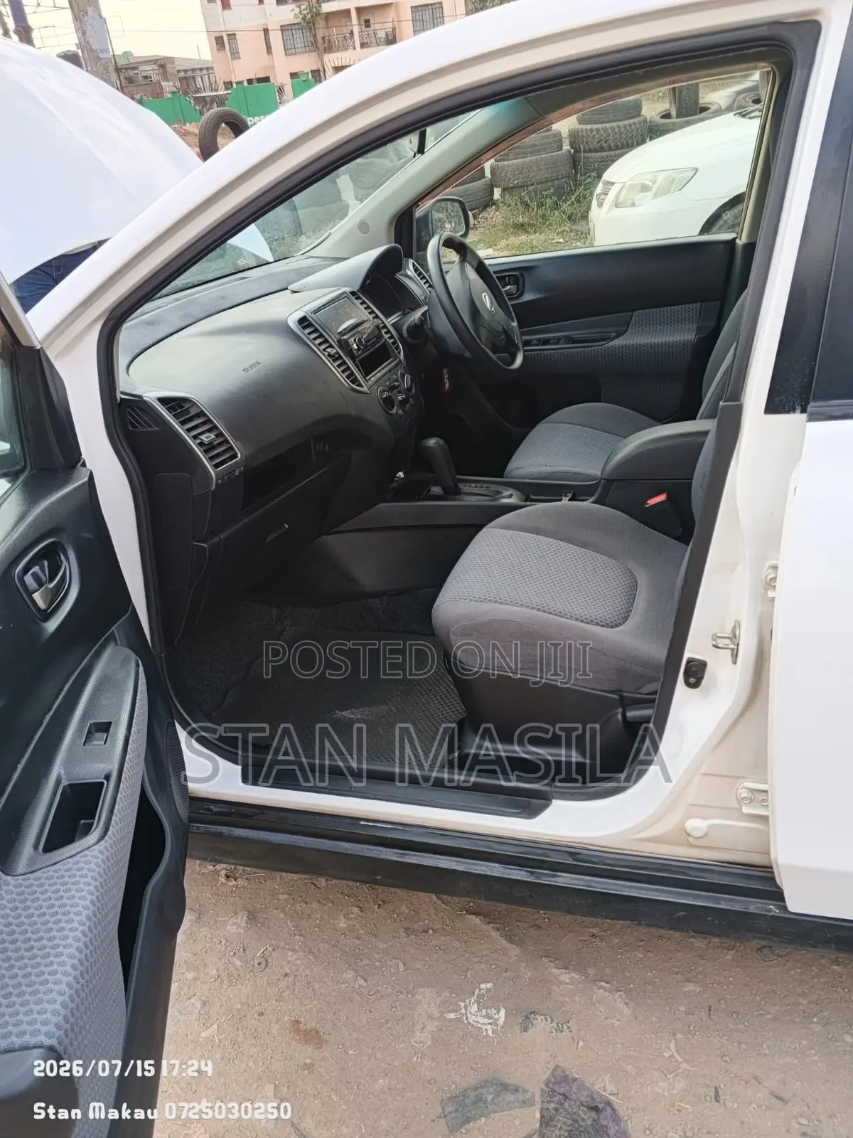 Nissan Wingroad 2013 White